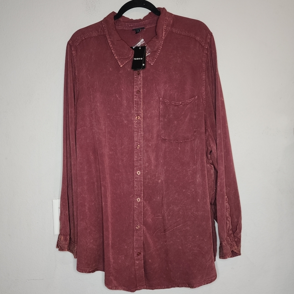 NWT‎ Torrid Red Wine Lizzie Rayon Twill Button-Up Long Sleeve Shirt 4X